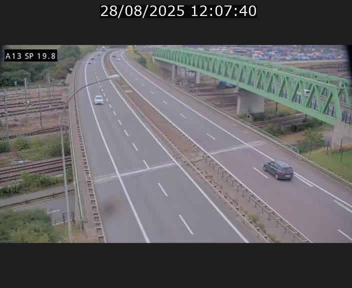 <h2>Traffic live webcam Luxembourg Croix de Bettembourg - A13 direction Esch-sur-Alzette - BK 19.8</h2>