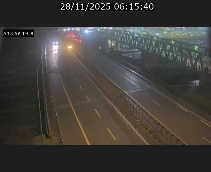 <h2>Traffic live webcam Luxembourg Croix de Bettembourg - A13 direction Esch-sur-Alzette - BK 19.8</h2>