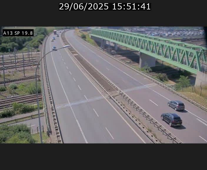 <h2>Traffic live webcam Luxembourg Croix de Bettembourg - A13 direction Esch-sur-Alzette - BK 19.8</h2>