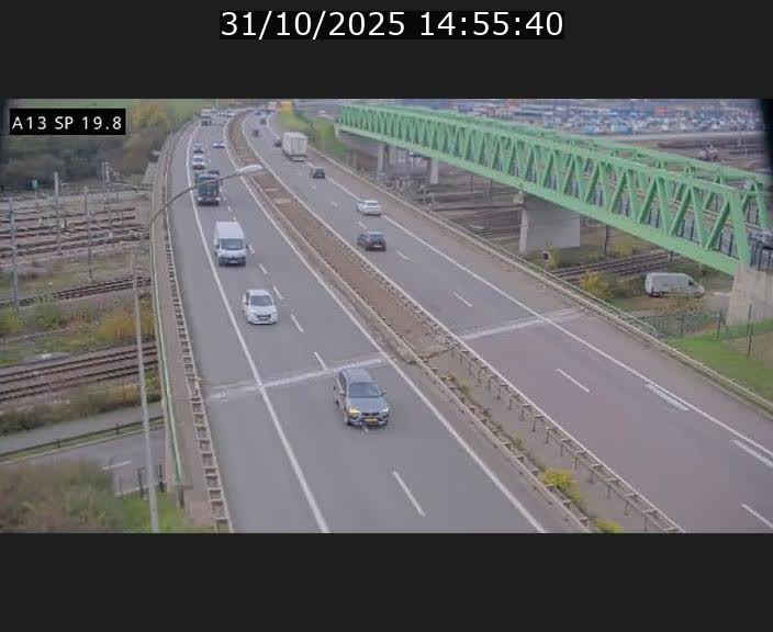 <h2>Traffic live webcam Luxembourg Croix de Bettembourg - A13 direction Esch-sur-Alzette - BK 19.8</h2>