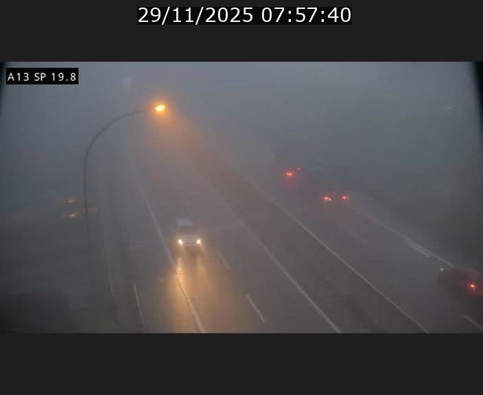 <h2>Traffic live webcam Luxembourg Croix de Bettembourg - A13 direction Esch-sur-Alzette - BK 19.8</h2>