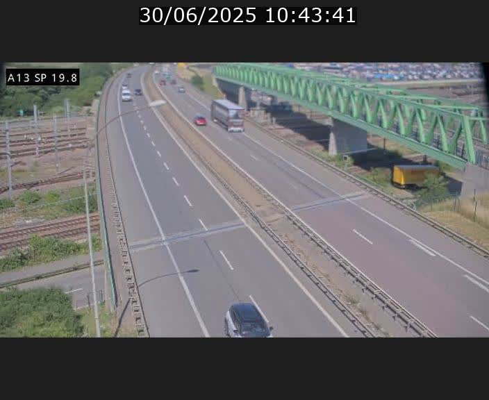 <h2>Traffic live webcam Luxembourg Croix de Bettembourg - A13 direction Esch-sur-Alzette - BK 19.8</h2>