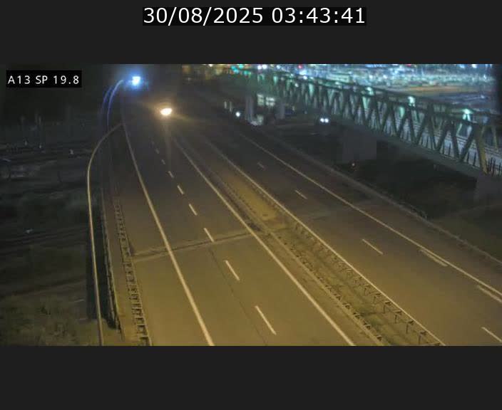 <h2>Traffic live webcam Luxembourg Croix de Bettembourg - A13 direction Esch-sur-Alzette - BK 19.8</h2>