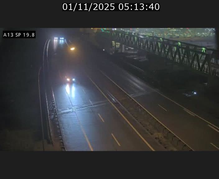 <h2>Traffic live webcam Luxembourg Croix de Bettembourg - A13 direction Esch-sur-Alzette - BK 19.8</h2>