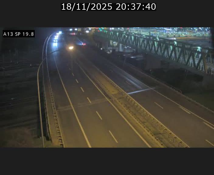 <h2>Traffic live webcam Luxembourg Croix de Bettembourg - A13 direction Esch-sur-Alzette - BK 19.8</h2>