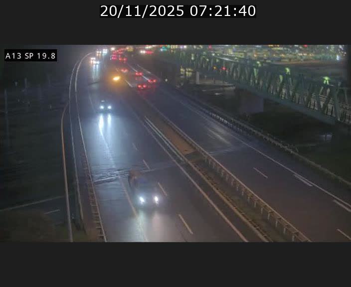 <h2>Traffic live webcam Luxembourg Croix de Bettembourg - A13 direction Esch-sur-Alzette - BK 19.8</h2>