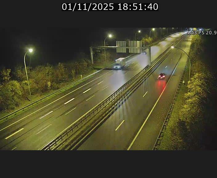 <h2>Traffic live webcam Luxembourg Croix de Bettembourg, rond-point d'Hellange - A13 direction Allemagne - BK 20.9</h2>