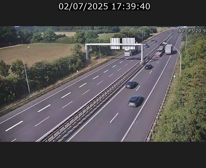 Traffic live webcam Luxembourg Croix de Bettembourg, rond-point d'Hellange - A13 direction Allemagne - BK 20.9