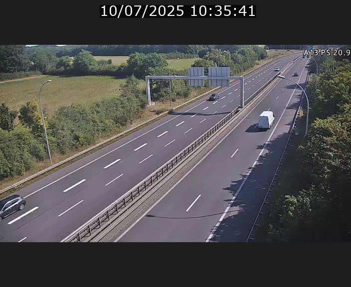 <h2>Traffic live webcam Luxembourg Croix de Bettembourg, rond-point d'Hellange - A13 direction Allemagne - BK 20.9</h2>