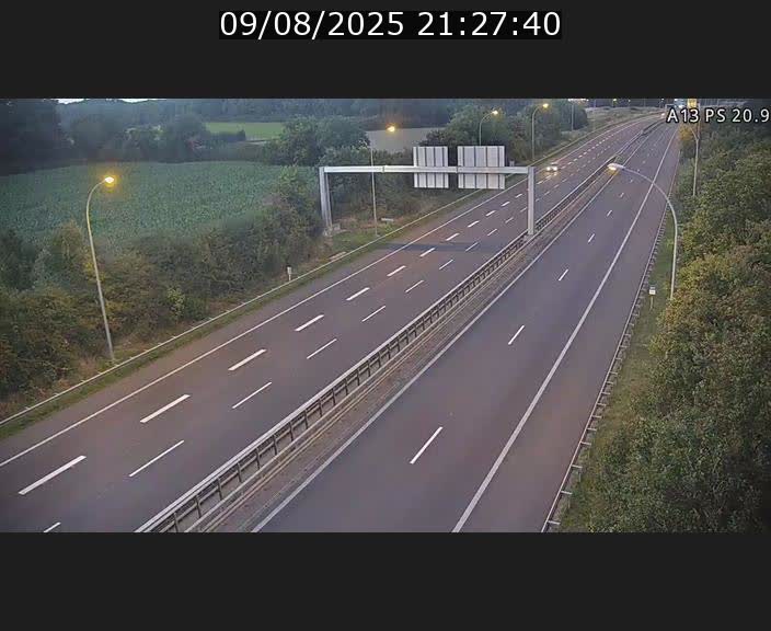 <h2>Traffic live webcam Luxembourg Croix de Bettembourg, rond-point d'Hellange - A13 direction Allemagne - BK 20.9</h2>