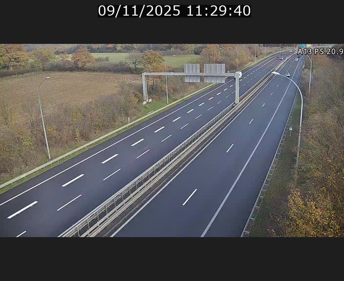 <h2>Traffic live webcam Luxembourg Croix de Bettembourg, rond-point d'Hellange - A13 direction Allemagne - BK 20.9</h2>
