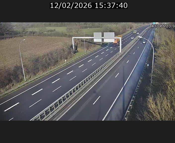 <h2>Traffic live webcam Luxembourg Croix de Bettembourg, rond-point d'Hellange - A13 direction Allemagne - BK 20.9</h2>