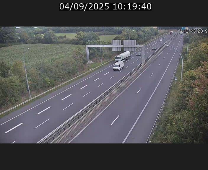 <h2>Traffic live webcam Luxembourg Croix de Bettembourg, rond-point d'Hellange - A13 direction Allemagne - BK 20.9</h2>