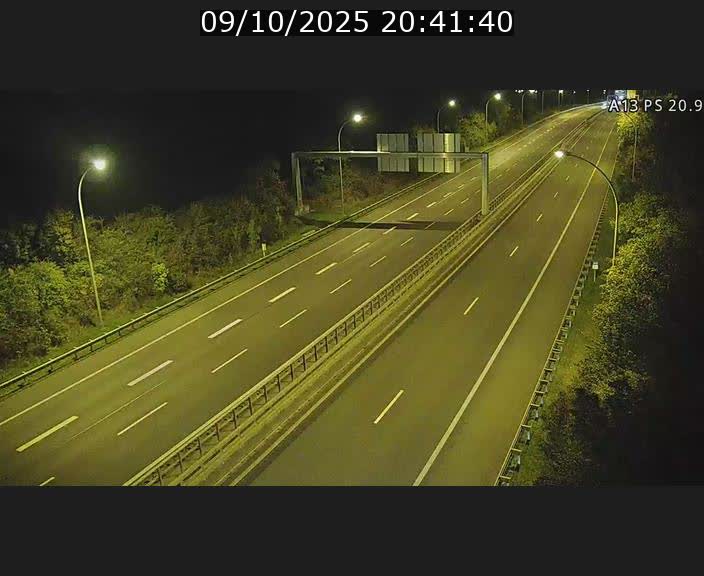 <h2>Traffic live webcam Luxembourg Croix de Bettembourg, rond-point d'Hellange - A13 direction Allemagne - BK 20.9</h2>