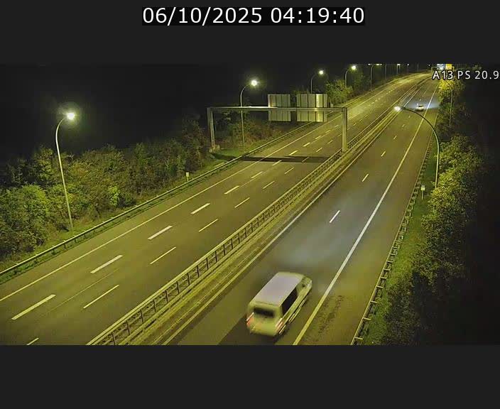 <h2>Traffic live webcam Luxembourg Croix de Bettembourg, rond-point d'Hellange - A13 direction Allemagne - BK 20.9</h2>
