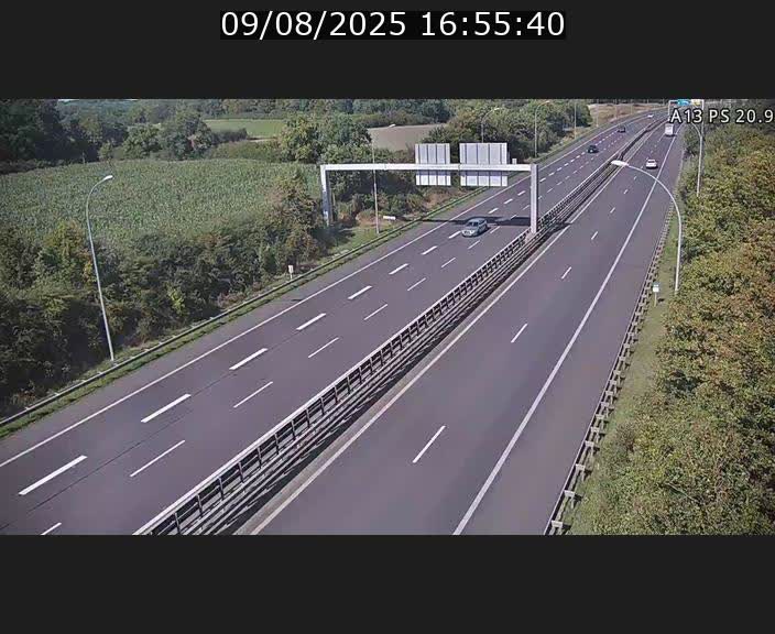 <h2>Traffic live webcam Luxembourg Croix de Bettembourg, rond-point d'Hellange - A13 direction Allemagne - BK 20.9</h2>