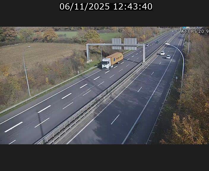 <h2>Traffic live webcam Luxembourg Croix de Bettembourg, rond-point d'Hellange - A13 direction Allemagne - BK 20.9</h2>