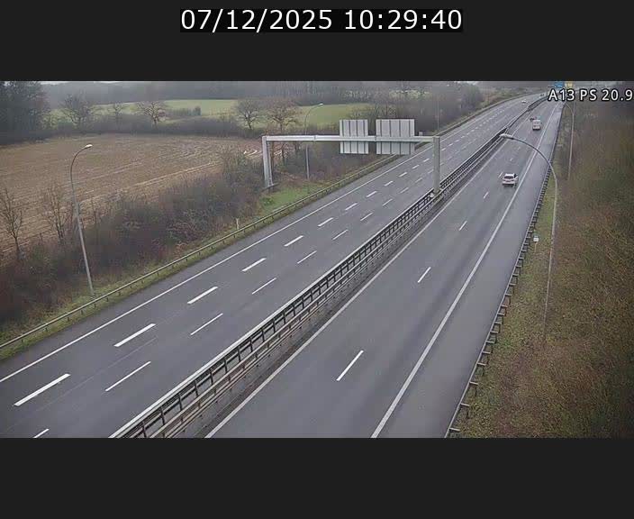 <h2>Traffic live webcam Luxembourg Croix de Bettembourg, rond-point d'Hellange - A13 direction Allemagne - BK 20.9</h2>