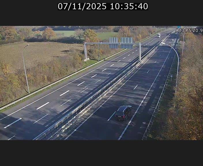 <h2>Traffic live webcam Luxembourg Croix de Bettembourg, rond-point d'Hellange - A13 direction Allemagne - BK 20.9</h2>