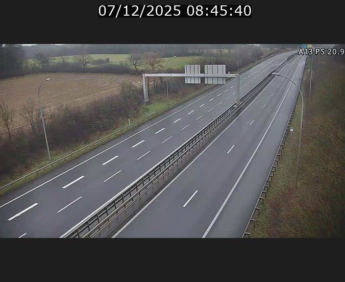 <h2>Traffic live webcam Luxembourg Croix de Bettembourg, rond-point d'Hellange - A13 direction Allemagne - BK 20.9</h2>