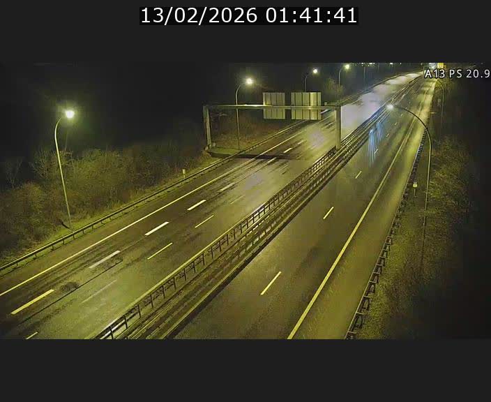 <h2>Traffic live webcam Luxembourg Croix de Bettembourg, rond-point d'Hellange - A13 direction Allemagne - BK 20.9</h2>