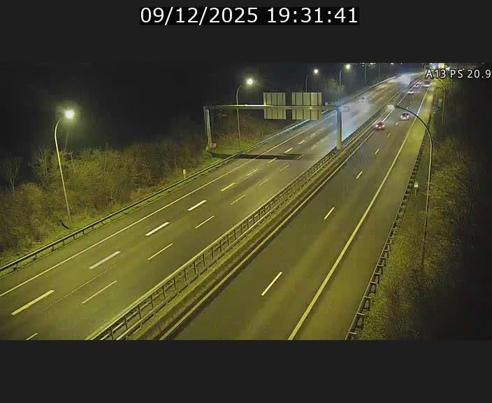 <h2>Traffic live webcam Luxembourg Croix de Bettembourg, rond-point d'Hellange - A13 direction Allemagne - BK 20.9</h2>