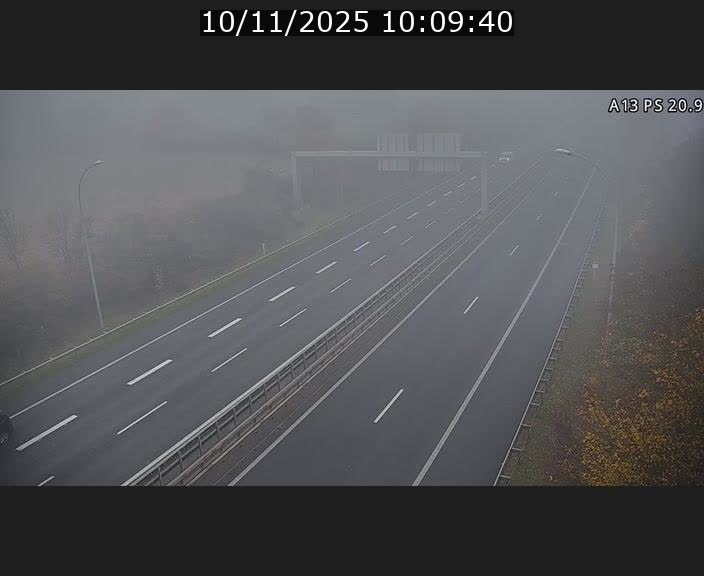 <h2>Traffic live webcam Luxembourg Croix de Bettembourg, rond-point d'Hellange - A13 direction Allemagne - BK 20.9</h2>