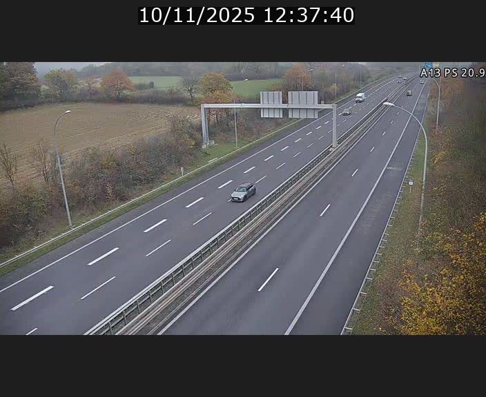 Traffic live webcam Luxembourg Croix de Bettembourg, rond-point d'Hellange - A13 direction Allemagne - BK 20.9