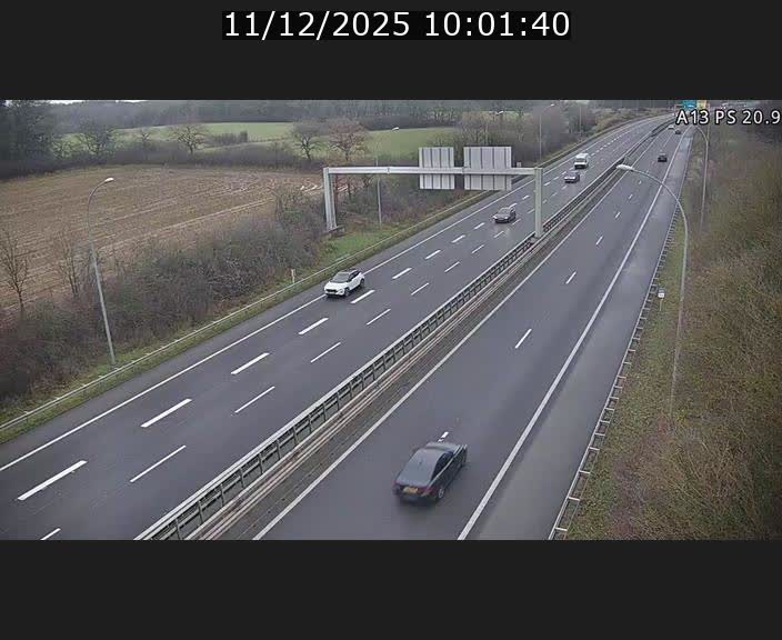 <h2>Traffic live webcam Luxembourg Croix de Bettembourg, rond-point d'Hellange - A13 direction Allemagne - BK 20.9</h2>