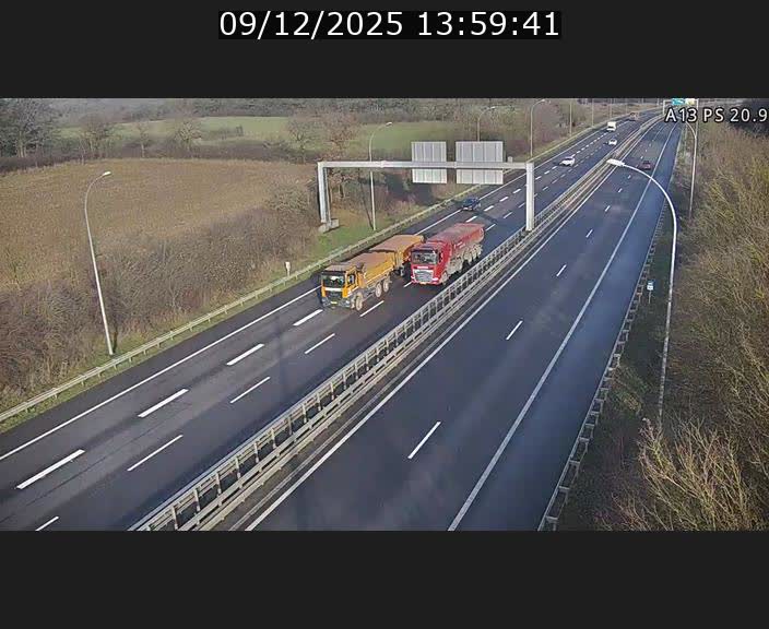 <h2>Traffic live webcam Luxembourg Croix de Bettembourg, rond-point d'Hellange - A13 direction Allemagne - BK 20.9</h2>