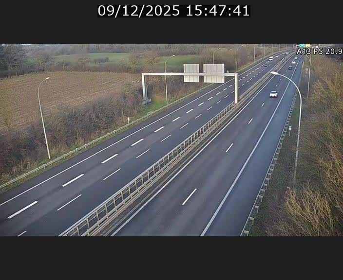 <h2>Traffic live webcam Luxembourg Croix de Bettembourg, rond-point d'Hellange - A13 direction Allemagne - BK 20.9</h2>