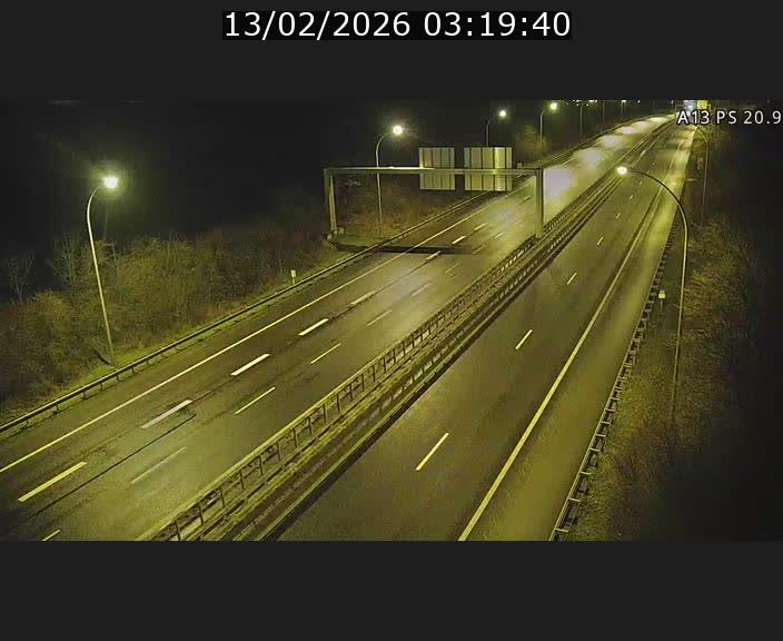 <h2>Traffic live webcam Luxembourg Croix de Bettembourg, rond-point d'Hellange - A13 direction Allemagne - BK 20.9</h2>