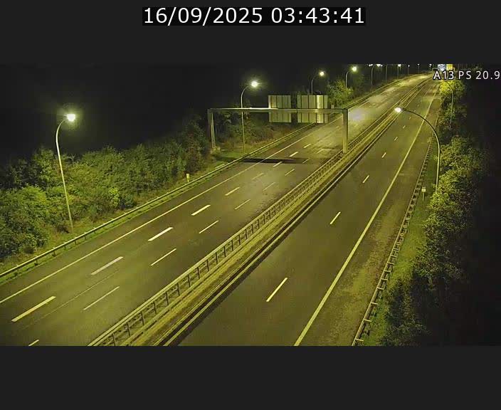 <h2>Traffic live webcam Luxembourg Croix de Bettembourg, rond-point d'Hellange - A13 direction Allemagne - BK 20.9</h2>