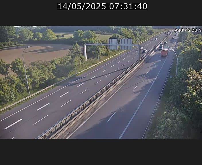 <h2>Traffic live webcam Luxembourg Croix de Bettembourg, rond-point d'Hellange - A13 direction Allemagne - BK 20.9</h2>