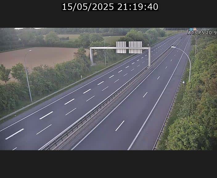 <h2>Traffic live webcam Luxembourg Croix de Bettembourg, rond-point d'Hellange - A13 direction Allemagne - BK 20.9</h2>