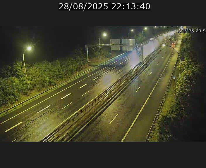 <h2>Traffic live webcam Luxembourg Croix de Bettembourg, rond-point d'Hellange - A13 direction Allemagne - BK 20.9</h2>