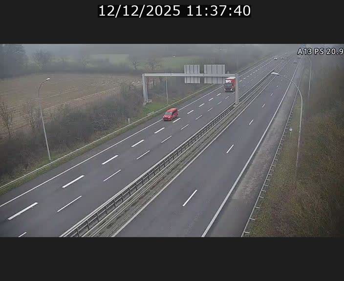 <h2>Traffic live webcam Luxembourg Croix de Bettembourg, rond-point d'Hellange - A13 direction Allemagne - BK 20.9</h2>