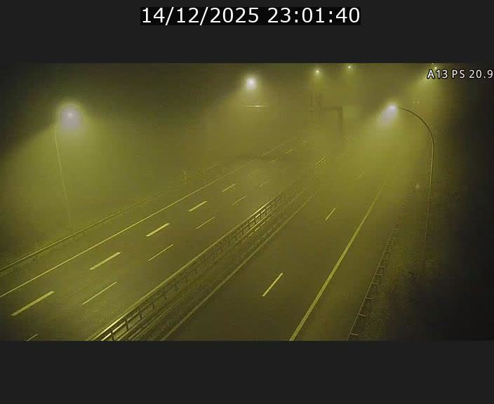 <h2>Traffic live webcam Luxembourg Croix de Bettembourg, rond-point d'Hellange - A13 direction Allemagne - BK 20.9</h2>