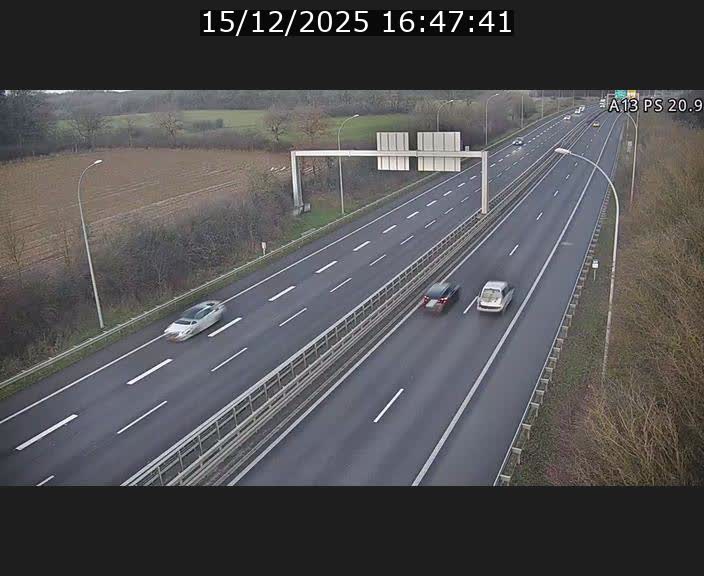 <h2>Traffic live webcam Luxembourg Croix de Bettembourg, rond-point d'Hellange - A13 direction Allemagne - BK 20.9</h2>