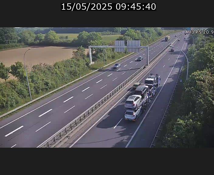 <h2>Traffic live webcam Luxembourg Croix de Bettembourg, rond-point d'Hellange - A13 direction Allemagne - BK 20.9</h2>