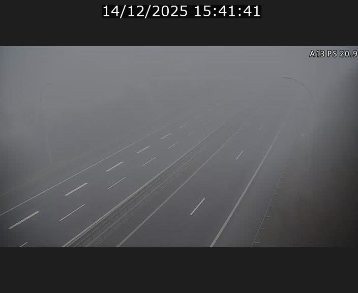 <h2>Traffic live webcam Luxembourg Croix de Bettembourg, rond-point d'Hellange - A13 direction Allemagne - BK 20.9</h2>