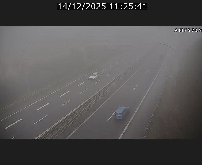 <h2>Traffic live webcam Luxembourg Croix de Bettembourg, rond-point d'Hellange - A13 direction Allemagne - BK 20.9</h2>