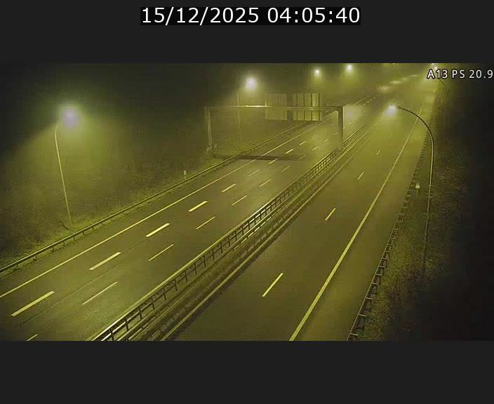 <h2>Traffic live webcam Luxembourg Croix de Bettembourg, rond-point d'Hellange - A13 direction Allemagne - BK 20.9</h2>