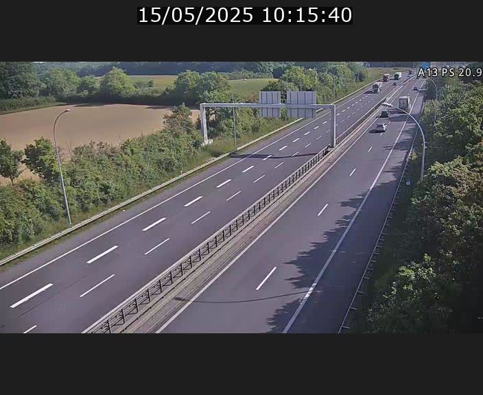 <h2>Traffic live webcam Luxembourg Croix de Bettembourg, rond-point d'Hellange - A13 direction Allemagne - BK 20.9</h2>