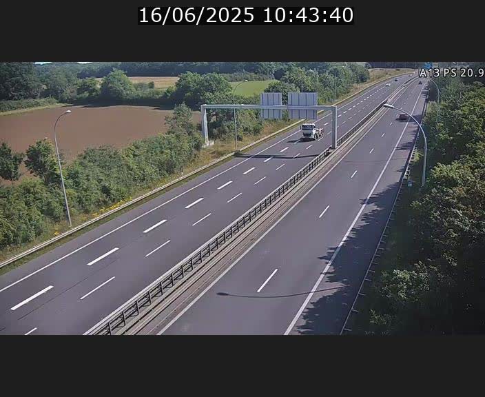 Traffic live webcam Luxembourg Croix de Bettembourg, rond-point d'Hellange - A13 direction Allemagne - BK 20.9