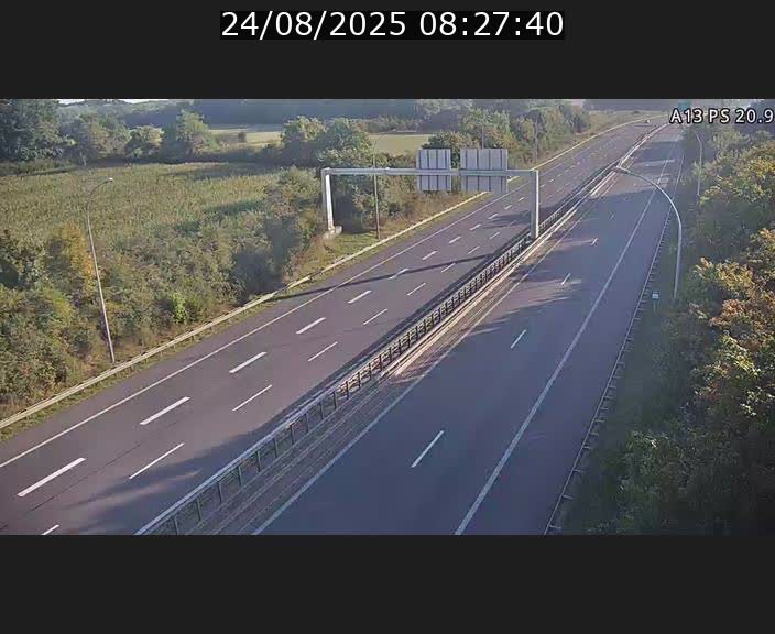 <h2>Traffic live webcam Luxembourg Croix de Bettembourg, rond-point d'Hellange - A13 direction Allemagne - BK 20.9</h2>