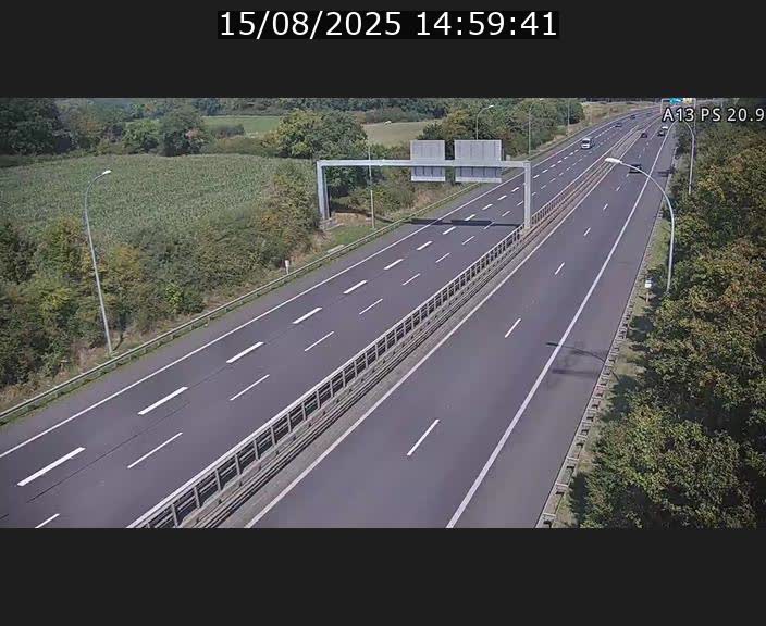 <h2>Traffic live webcam Luxembourg Croix de Bettembourg, rond-point d'Hellange - A13 direction Allemagne - BK 20.9</h2>