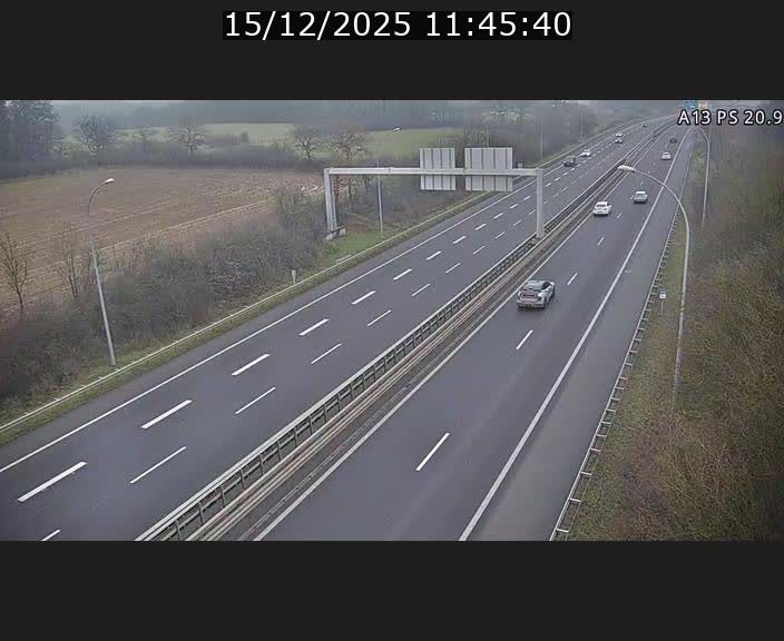 <h2>Traffic live webcam Luxembourg Croix de Bettembourg, rond-point d'Hellange - A13 direction Allemagne - BK 20.9</h2>