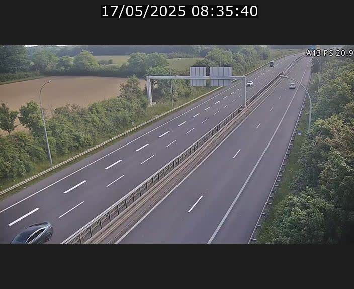 <h2>Traffic live webcam Luxembourg Croix de Bettembourg, rond-point d'Hellange - A13 direction Allemagne - BK 20.9</h2>