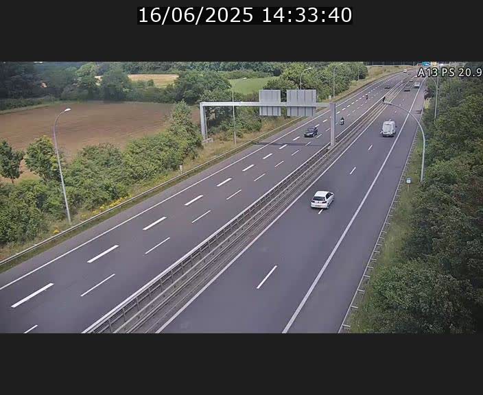 Traffic live webcam Luxembourg Croix de Bettembourg, rond-point d'Hellange - A13 direction Allemagne - BK 20.9